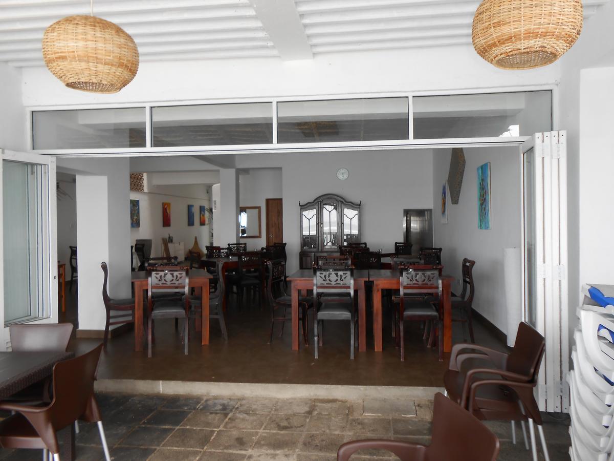 Coral Seas Beach هيكادوفا المظهر الخارجي الصورة